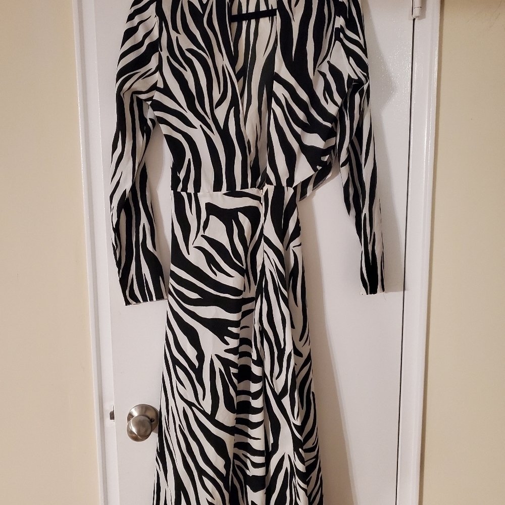 Zebra Patterns Flared Long Sleeves High-Neck Dress - Picture 14 of 15